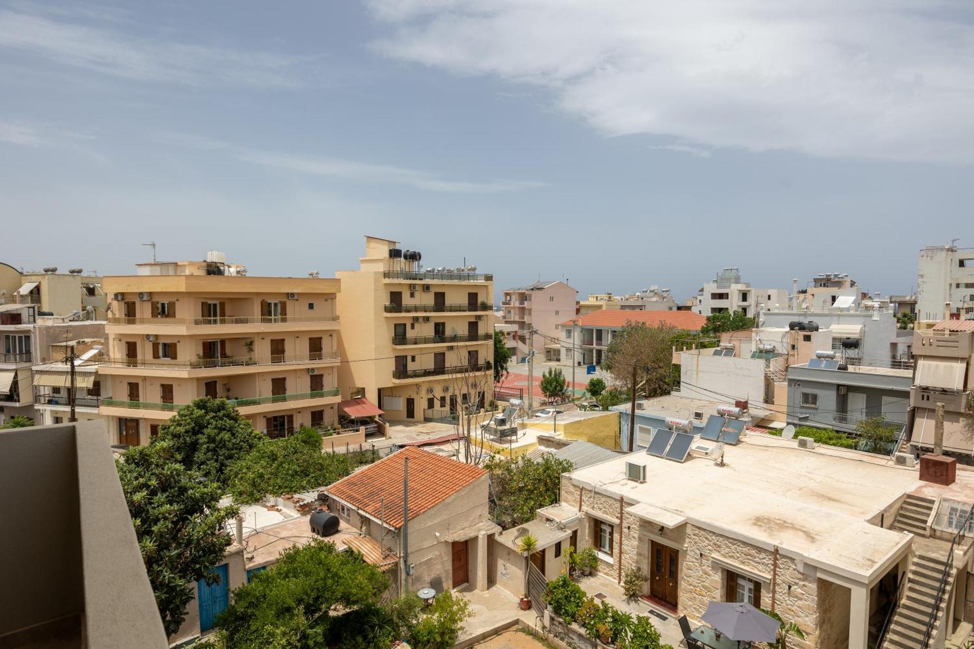 Nisos Apartments, Chania Center Esterno foto